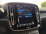 Volvo XC40 Extended Range Plus 82 kWh / Fjord Blue / Trekhaak / Achteruitrijcamera / Stoel- en stuurverwarming /