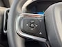 Volvo XC40 Extended Range Plus 82 kWh / Fjord Blue / Trekhaak / Achteruitrijcamera / Stoel- en stuurverwarming /