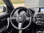 BMW 1-Serie 118i High Executive M-SPORT AUT. NAVI.PROF l LEDER l ST-VERW l 18 INCH l ORG.NL l PDC l DAB l HiFi.PROF DEALER OH