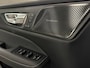 Volvo V60 T8 AWD Recharge Plus Dark | Harman Kardon | Trekhaak | 455pk | 360° Camera | Head-Up Display | Schuifdak | Adaptieve Cruise Control | Stoelverwarming voor+achter | Stuurwielverwarming | Pilot Assist | BLIS Dode Hoek Detectie | Elektrische voorstoelen geheugen | Nappa Lederen bekleding | Zitting verlenging voorstoelen | 18 Inch | Google Infotainment | Keyless Drive | Parkeersensoren voor+achter | Privacy Glass | Elektrisch bedienbare achterklep | DAB Radio | Apple Carplay/Android Auto | Volvo On Call met mobiele App functie | Crystal White Metallic |