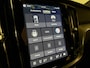 Volvo V60 T8 AWD Recharge Plus Dark | Harman Kardon | Trekhaak | 455pk | 360° Camera | Head-Up Display | Schuifdak | Adaptieve Cruise Control | Stoelverwarming voor+achter | Stuurwielverwarming | Pilot Assist | BLIS Dode Hoek Detectie | Elektrische voorstoelen geheugen | Nappa Lederen bekleding | Zitting verlenging voorstoelen | 18 Inch | Google Infotainment | Keyless Drive | Parkeersensoren voor+achter | Privacy Glass | Elektrisch bedienbare achterklep | DAB Radio | Apple Carplay/Android Auto | Volvo On Call met mobiele App functie | Crystal White Metallic |