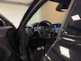 Volvo XC40 T5 Recharge R-Design | Schuifdak | Trekhaak | Parkeercamera | Adaptieve Cruise Control | Stoel en Stuurwielverwarming | Privacy Glass | 19 Inch | Microtech / alcantara bekleding met wit stiksel en bies | Zitting verlenging voorstoelen | Pilot Assist | BLIS Dode Hoek Detectie | Keyless Drive | Parkeersensoren voor+achter | Privacy Glass | Elektrisch bedienbare achterklep | DAB Radio | Apple Carplay/Android Auto | Volvo On Call met mobiele App functie | Onyx Black Metallic |