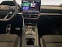 CUPRA Formentor 1.5 TSI e-Hybrid Business | Panoramadak | Stuur verwarming etc! | Trekhaak | Super compleet en helemaal nieuw!