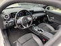 Mercedes-Benz A-klasse 200 Business Solution AMG Upgrade | Panoramadak | Stoelverwarming | Cruise Control | Navigatie | Camera | LED High Performance | Keyless | Ambiance Verlichting | Parkeersensoren |