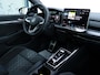 Volkswagen Golf 1.5 eTSI R-Line | Panorama Dak | Facelift | Sfeerverlichting | Camera | ACC | LMV!