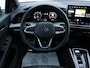 Volkswagen Golf 1.5 eTSI R-Line | Panorama Dak | Facelift | Sfeerverlichting | Camera | ACC | LMV!