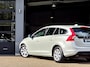 Volvo V60 1.6 T3 Momentum |Clima|Navi|Trekh.|H.Leer|Cruise