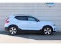 Volvo XC40 1.5 T5 Recharge Inscription | Elektrisch glazen panorama-dak | Elektrisch verstelbare voorstoelen | Bestuurdersstoel met geheugen | Voorstoelen en stuurwiel verwarmd | Premium Audio by Harman Kardon | Achteruitrijcamera | Parkeersensoren voor en achter | Pilot Assist & Adaptive Cruise Control | Rijstrooksensor met correctie | Apple Carplay & Android Auto |