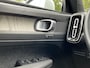 Volvo XC40 Inscription T4 | 190PK | LED | Trekhaak | Camera | Leer | Navi | Stoelverw. | 18" R-Design Diamond | ECC | ACC