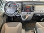Renault Trafic 2.0 dCi T29 L2H2,NL Auto,NAP Oke,Rolstoelauto met Lift,Verhoogd Dak,Schuifdeuren L&R,StandKachel Webasto,Airco,DVD Speler,Bleutooth,Cruisecontrol,Sidebars,Achteruitrijsensoren,Unieke Rolstoel Auto, Full Options