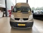 Renault Trafic 2.0 dCi T29 L2H2,NL Auto,NAP Oke,Rolstoelauto met Lift,Verhoogd Dak,Schuifdeuren L&R,StandKachel Webasto,Airco,DVD Speler,Bleutooth,Cruisecontrol,Sidebars,Achteruitrijsensoren,Unieke Rolstoel Auto, Full Options