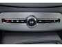 Volvo XC90 T8 Recharge AWD Core Bright - IntelliSafe Assist & Surround - Adaptieve LED koplampen - Harman/Kardon audio - Parkeercamera achter - Verwarmde voorstoelen, stuur & achterbank - Parkeersensoren voor & achter - Draadloze tel. lader - Extra getint glas - Inklapbare trekhaak - 20' LMV