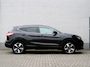 Nissan Qashqai 1.2 N-Connecta | Panoramadak | Stoelverw. | Navigatie | Trekhaak