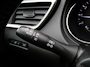 Nissan Qashqai 1.2 N-Connecta | Panoramadak | Stoelverw. | Navigatie | Trekhaak