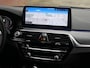 BMW 5-Serie 520i High Executive Edition 184 Pk Automaat M-pakket / Navi / DAB / Apple Carplay / Leer