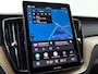 Volvo XC60 2.0 T6 Plug-in hybrid AWD Ultra Dark | Luchtvering | Trekhaak | Memory | 360-camera |