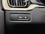 Volvo XC60 2.0 T6 Plug-in hybrid AWD Ultra Dark | Luchtvering | Trekhaak | Memory | 360-camera |