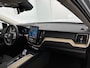 Volvo XC60 2.0 T6 Plug-in hybrid AWD Ultra Dark | Luchtvering | Trekhaak | Memory | 360-camera |