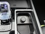 Volvo XC60 2.0 T6 Plug-in hybrid AWD Ultra Dark | Luchtvering | Trekhaak | Memory | 360-camera |