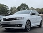 Skoda Rapid Spaceback 1.2 TSI Greentech Elegance Pano | 17" LMV