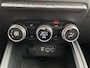 Renault Clio 1.0 TCe Intens | SENSOREN | CRUISE | APPLE CARPLAY | ANDROID AUTO | ALL SEASON BANDEN