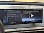 BMW iX xDrive40 Sportpakket 77kWh | SOH 98% | Sky Lounge | Trekhaak | 22 inch velgen | Driving Ass. Prof. | Harman&kardon | 360 camera | Laser LED | Head up | Stoel&stuurverwarming | Full-LED | DAB | Apple CarPlay / Android Auto | Elektrisch verstelbare stoelen en stuurkolom