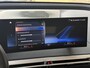 BMW iX xDrive40 Sportpakket 77kWh | SOH 98% | Sky Lounge | Trekhaak | 22 inch velgen | Driving Ass. Prof. | Harman&kardon | 360 camera | Laser LED | Head up | Stoel&stuurverwarming | Full-LED | DAB | Apple CarPlay / Android Auto | Elektrisch verstelbare stoelen en stuurkolom