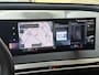 BMW iX xDrive40 Sportpakket 77kWh | SOH 98% | Sky Lounge | Trekhaak | 22 inch velgen | Driving Ass. Prof. | Harman&kardon | 360 camera | Laser LED | Head up | Stoel&stuurverwarming | Full-LED | DAB | Apple CarPlay / Android Auto | Elektrisch verstelbare stoelen en stuurkolom