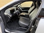 BMW iX xDrive40 Sportpakket 77kWh | SOH 98% | Sky Lounge | Trekhaak | 22 inch velgen | Driving Ass. Prof. | Harman&kardon | 360 camera | Laser LED | Head up | Stoel&stuurverwarming | Full-LED | DAB | Apple CarPlay / Android Auto | Elektrisch verstelbare stoelen en stuurkolom