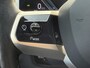 BMW iX xDrive40 Sportpakket 77kWh | SOH 98% | Sky Lounge | Trekhaak | 22 inch velgen | Driving Ass. Prof. | Harman&kardon | 360 camera | Laser LED | Head up | Stoel&stuurverwarming | Full-LED | DAB | Apple CarPlay / Android Auto | Elektrisch verstelbare stoelen en stuurkolom