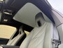 BMW iX xDrive40 Sportpakket 77kWh | SOH 98% | Sky Lounge | Trekhaak | 22 inch velgen | Driving Ass. Prof. | Harman&kardon | 360 camera | Laser LED | Head up | Stoel&stuurverwarming | Full-LED | DAB | Apple CarPlay / Android Auto | Elektrisch verstelbare stoelen en stuurkolom