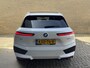 BMW iX xDrive40 Sportpakket 77kWh | SOH 98% | Sky Lounge | Trekhaak | 22 inch velgen | Driving Ass. Prof. | Harman&kardon | 360 camera | Laser LED | Head up | Stoel&stuurverwarming | Full-LED | DAB | Apple CarPlay / Android Auto | Elektrisch verstelbare stoelen en stuurkolom