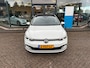 Volkswagen Golf 1.5 eTSI Style *PANO *AUT