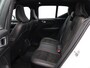 Volvo XC40 2.0 T4 R-Design / Trekhaak / Panoramadak / Adaptive Cruise / Stoelverwarming / BLIS / Nubuck Bekleding /