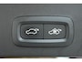 Volvo XC40 T5 AWD Intro Edition | Semi Electrische-wegklapbare trekhaak | 360° Parkeercamera | | Harman Kardon Premium Audio | Panoramadak | Lederen bekleding | Adaptieve Cruise Control | Dodehoekdetectie | Volvo on Call | Parkeerverwarming | Parkeersensoren voor + achter