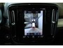 Volvo XC40 T5 AWD Intro Edition | Semi Electrische-wegklapbare trekhaak | 360° Parkeercamera | | Harman Kardon Premium Audio | Panoramadak | Lederen bekleding | Adaptieve Cruise Control | Dodehoekdetectie | Volvo on Call | Parkeerverwarming | Parkeersensoren voor + achter