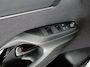 Toyota Yaris Cross 1.5 HYBRID DYNAMIC LUXURY GARANTIE 2035 ! PARKEERSENSOREN VOOR & ACHTER . STOEL/STUUR VERWARMING . NAVIGATIE .