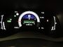 Toyota Yaris Cross 1.5 HYBRID DYNAMIC LUXURY GARANTIE 2035 ! PARKEERSENSOREN VOOR & ACHTER . STOEL/STUUR VERWARMING . NAVIGATIE .