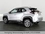 Toyota Yaris Cross 1.5 HYBRID DYNAMIC LUXURY GARANTIE 2035 ! PARKEERSENSOREN VOOR & ACHTER . STOEL/STUUR VERWARMING . NAVIGATIE .