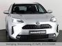 Toyota Yaris Cross 1.5 HYBRID DYNAMIC LUXURY GARANTIE 2035 ! PARKEERSENSOREN VOOR & ACHTER . STOEL/STUUR VERWARMING . NAVIGATIE .
