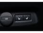Volvo XC40 Extened Range Core 82 kWh - IntelliSafe Assist & Surround - Parkeercamera achter - Verwarmde voorstoelen, stuur & achterbank - Parkeersensoren voor & achter - Draadloze tel. lader - Warmtepomp - Extra getint glas - Inklapbare trekhaak - 19' LMV