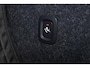 Volvo XC40 Extened Range Core 82 kWh - IntelliSafe Assist & Surround - Parkeercamera achter - Verwarmde voorstoelen, stuur & achterbank - Parkeersensoren voor & achter - Draadloze tel. lader - Warmtepomp - Extra getint glas - Inklapbare trekhaak - 19' LMV