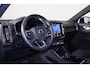 Volvo XC40 Extened Range Core 82 kWh - IntelliSafe Assist & Surround - Parkeercamera achter - Verwarmde voorstoelen, stuur & achterbank - Parkeersensoren voor & achter - Draadloze tel. lader - Warmtepomp - Extra getint glas - Inklapbare trekhaak - 19' LMV
