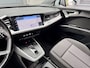 Audi Q4 e-tron 40 Advanced edition 77 kWh *Florettsilber* Navigatie / Stoelverarming / Cruise Control / LED / PDC / 19"LMV / FASE 3