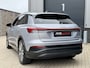 Audi Q4 e-tron 40 Advanced edition 77 kWh *Florettsilber* Navigatie / Stoelverarming / Cruise Control / LED / PDC / 19"LMV / FASE 3