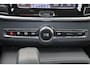 Volvo V90 T6 Recharge AWD Plus Dark - IntelliSafe Assist & Surround - 360º Camera - Adaptieve LED koplampen - Verwarmde voorstoelen, stuur & achterbank - Parkeersensoren voor & achter - Elektr. bedienb. voorstoelen met geheugen - Extra getint glas - Inklapbare trekhaak - 19' LMV
