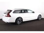 Volvo V90 T6 Recharge AWD Plus Dark - IntelliSafe Assist & Surround - 360º Camera - Adaptieve LED koplampen - Verwarmde voorstoelen, stuur & achterbank - Parkeersensoren voor & achter - Elektr. bedienb. voorstoelen met geheugen - Extra getint glas - Inklapbare trekhaak - 19' LMV