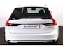 Volvo V90 T6 Recharge AWD Plus Dark - IntelliSafe Assist & Surround - 360º Camera - Adaptieve LED koplampen - Verwarmde voorstoelen, stuur & achterbank - Parkeersensoren voor & achter - Elektr. bedienb. voorstoelen met geheugen - Extra getint glas - Inklapbare trekhaak - 19' LMV