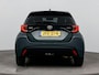 Toyota Yaris 1.5 Hybrid 115 Dynamic | Apple Carplay / Android Auto | Dodehoek detectie | Parkeersensoren voor/achter | Stoel-/stuurverwarming | Adaptive Cruise | Clima | Keyless | Camera | 16 inch