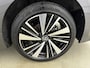 Toyota Corolla Hybrid 140 Dynamic | Apple Carplay / Android Auto | Stoelverwarming | Parkeersensoren voor/achter | Adaptive Cruise | Keyless | Clima | Camera | Full LED | 17 inch
